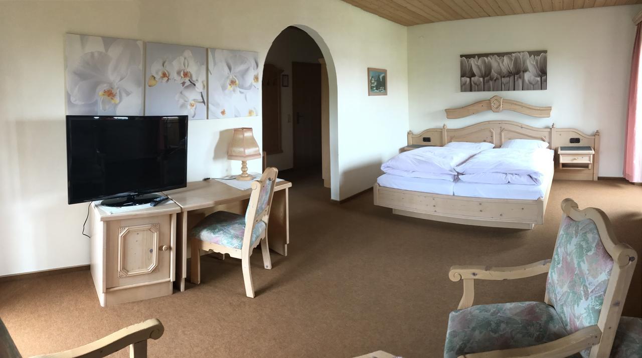 Hotel Bergblick Warmensteinach Bagian luar foto