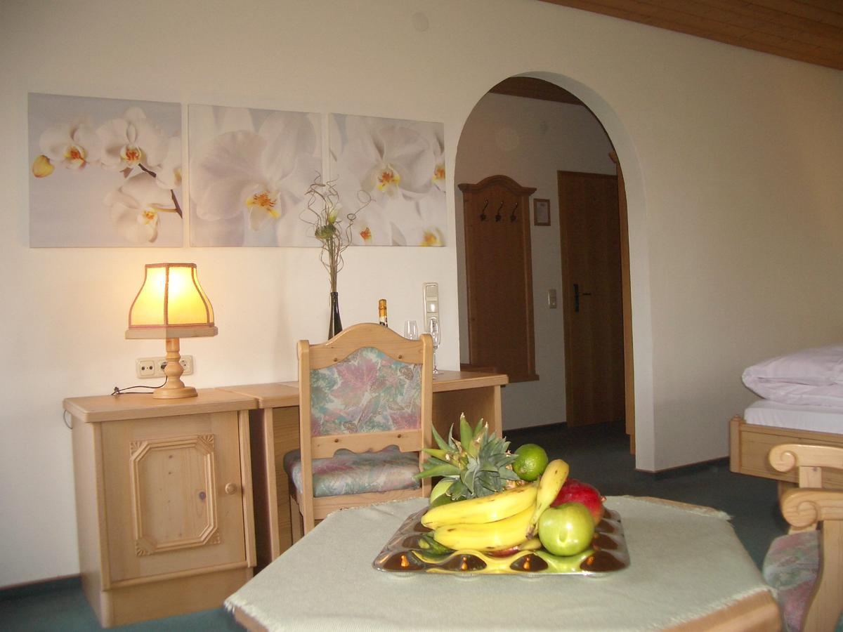Hotel Bergblick Warmensteinach Bagian luar foto