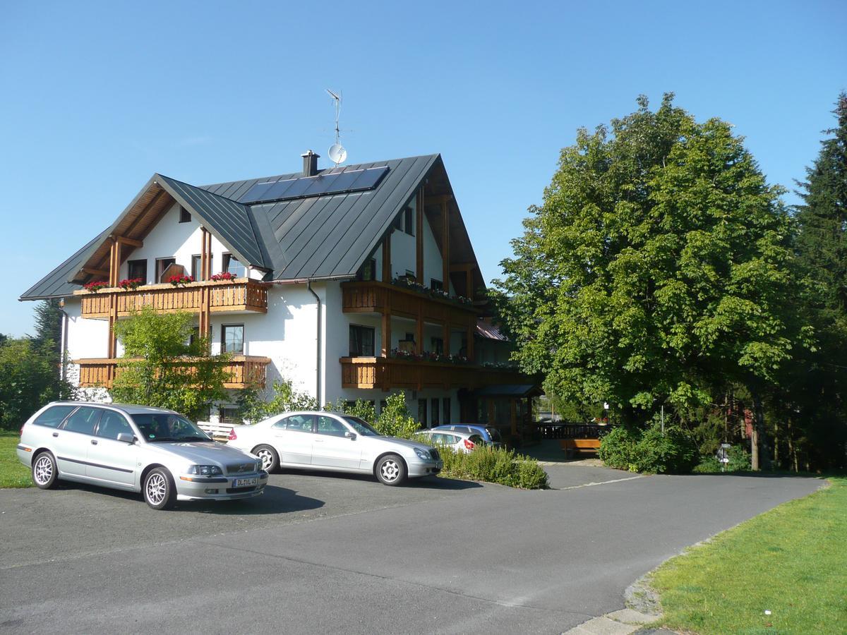 Hotel Bergblick Warmensteinach Bagian luar foto